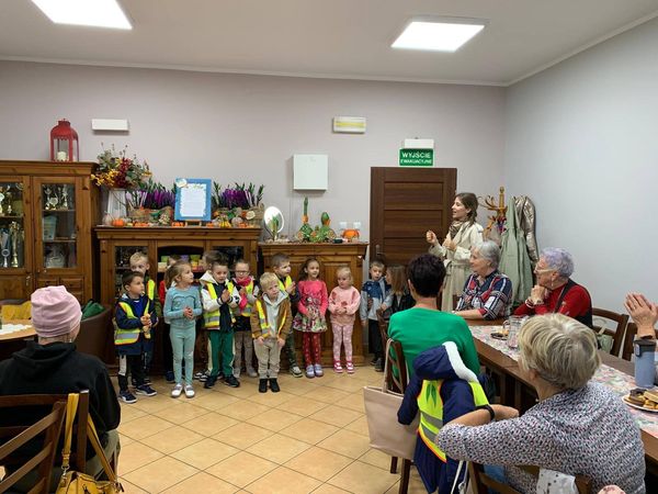 "Międzynarodowy Dzień Os&oacute;b Starszych".