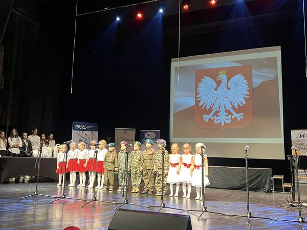 XIII Międzypowiatowym Festiwalu Piosenki Patriotycznej ,,Vivat Polonia&rdquo; 