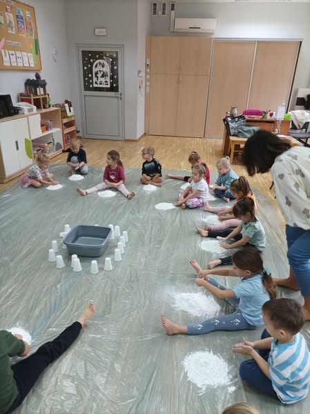 Sensoryczne warsztaty świąteczne