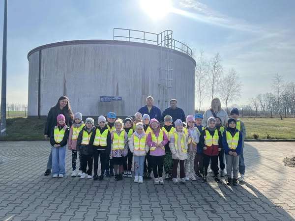 Przedszkolaki odwiedzili Stację Uzdatniania Wody w Suchej G&oacute;rnej i Oczyszczalnię Ściek&oacute;w w Polkowicach