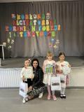 Dzieci z Oddziału Przedszkolnego w Tarnówku uczestniczyły w Konkursie Recytatorskim   ,, Zdrowie w poezji i literaturze” zorganizowanym przez Przedszkole Gminne w Rudnej 🥰   👉Lenka w kat.3-4 latki - III miejsce 🏆 👉 Natalka w kat. 5-6 latki - II miejsce 🏆 👉Lenka w kat. 5-6 latki otrzymała nagrodę za udział. Gratulujemy 👏👏👏👏👏👏👏👏💗
