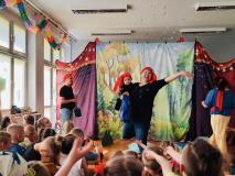 Przedstawienie teatralne pt. "W Krainie Baśni”