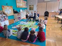 Czytanie w ramach akcji "Cała Polska Czyta Dzieciom"