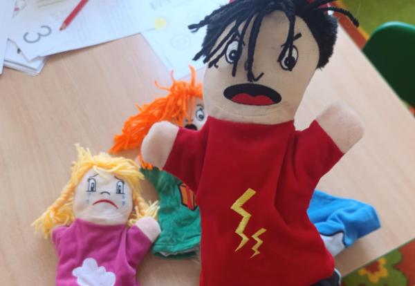 Zajęcia korekcyjno-kompensacyjne- Drama- ,,Nazywamy i rozpoznajemy emocje"