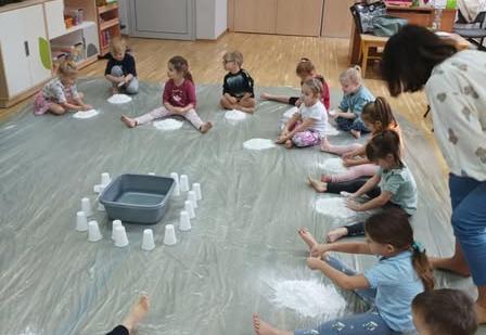 Sensoryczne warsztaty świąteczne