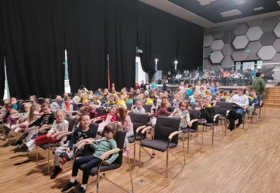 Wyjście na teatrzyk pt.,,Alladyn"